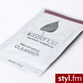Miessence mleczko do czyszczenia twarzy oczu cera sucha dojrzała Miessence 150 ml - Emu Buty Moda