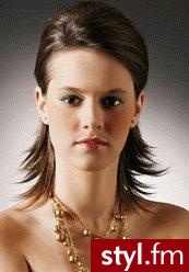 Średnie Fryzury