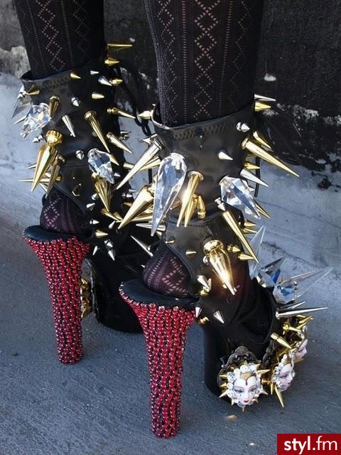 buty. przesadzone - Pozostałe Buty Moda