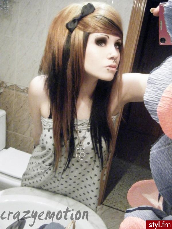 EMO Alternatywne Średnie Fryzury
