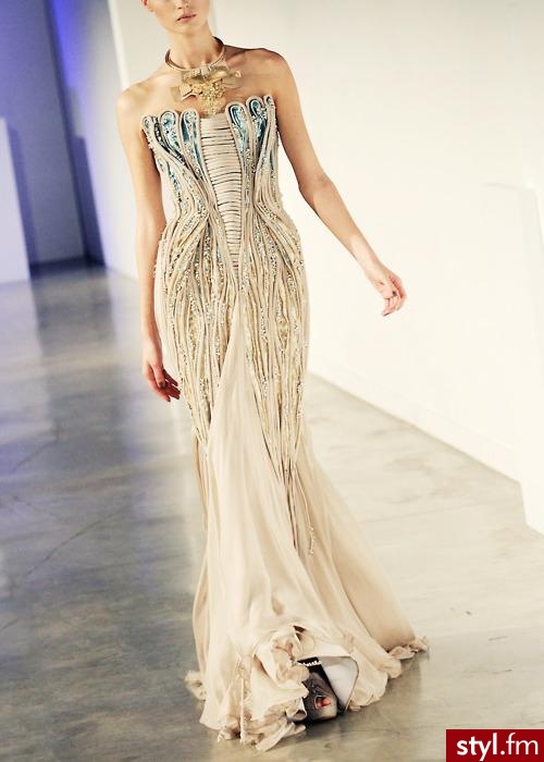Sukienki Moda