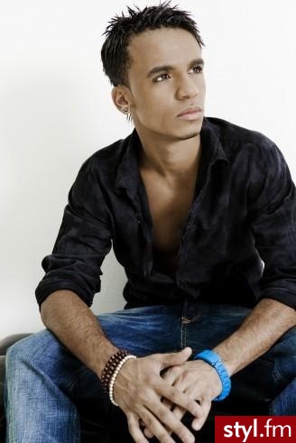 Aston Merrygold - Średnie Męskie Fryzury