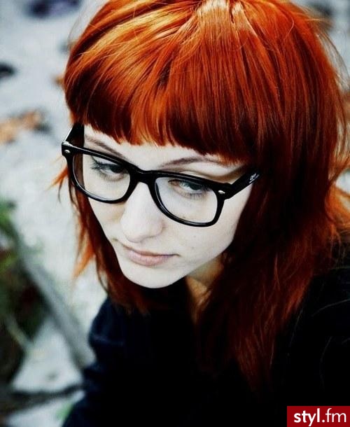 Średnie Fryzury