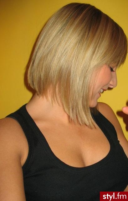 Średnie Fryzury