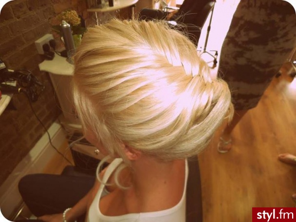 Blond Warkocze Proste Wieczorowe Długie Fryzury