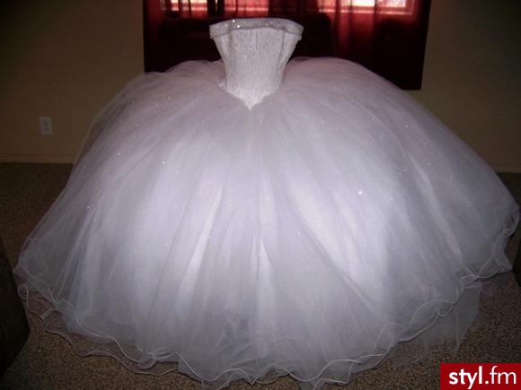Znalezione w necie :) jak jest to pisać :) - Suknie ślubne Ślub Moda