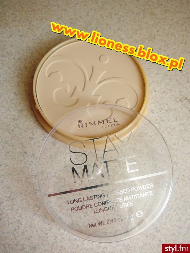Więcej na temat tego produktu znajdziecie w FILMIKU: http://www.youtube.com/watch?v=FUfGQ3eHcKA jak i w NOTCE NA BLOGU: http://lioness.blox.pl/2013/10/Haul-Moje-Zakupy-KOSMETYKI-z-Aptek-Rossmanna-i.html - Kosmetyki