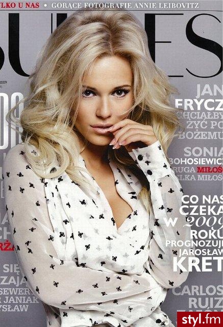 Najlepsza jej sesja :)). Doda :) Wygląda tu ślicznie  z klasą :) - Pozostałe Ciuchy Moda