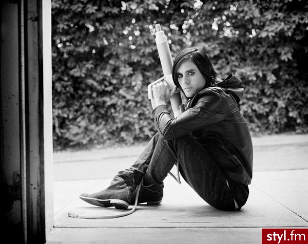 Jared Leto   wiem że dla połowy was on jest okropny ale dla mnie jest poprostu świetny<3 - Misz-masz