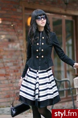 Jeżeli zdjęcie znajduje się już w galerii poproszę o link - Moda uliczna Inne Moda