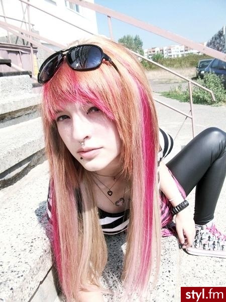 emo fryzura - EMO Alternatywne Średnie Fryzury