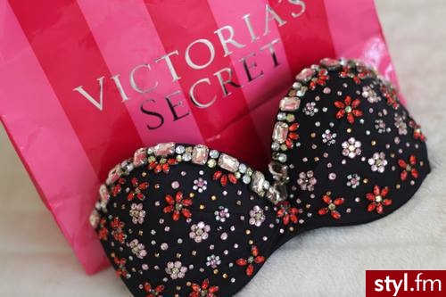 Biustonosze Bielizna Moda