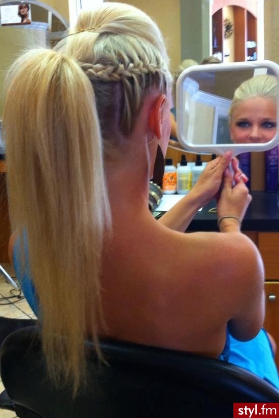 Blond Warkocze Proste Wieczorowe Długie Fryzury