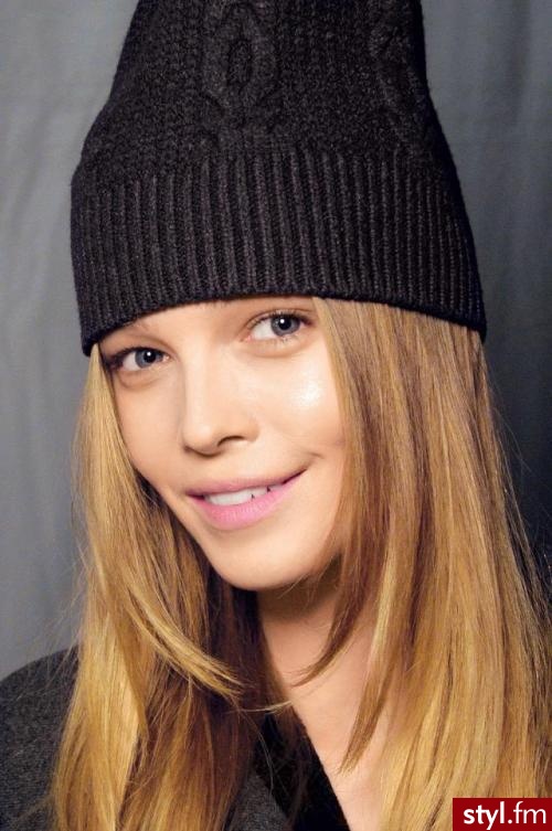 Średnie Fryzury
