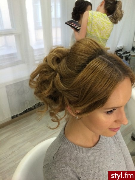 Blond Upięcie Kręcone Ślubne Długie Fryzury