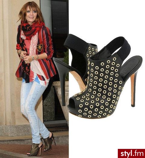 Botki znajdziesz w sklepie internetowym Couture Zappos. Kosztują 1249 dolarów. :) - Pozostałe Buty Moda