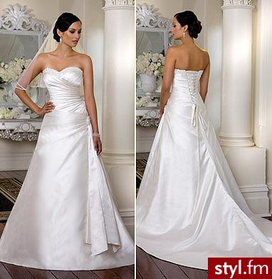D939 - Suknie ślubne Ślub Moda