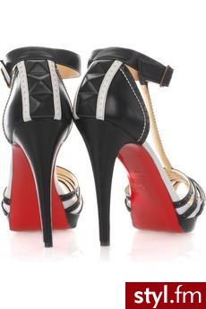 buty. Christian Louboutin
Jeżeli już jest proszę o link - Pozostałe Buty Moda