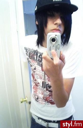 scene boy hairstyle - EMO Alternatywne Średnie Fryzury