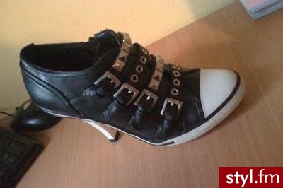 Pozostałe Buty Moda