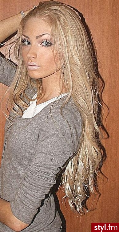 Blond Rozpuszczone Kręcone Na co dzień Długie Fryzury