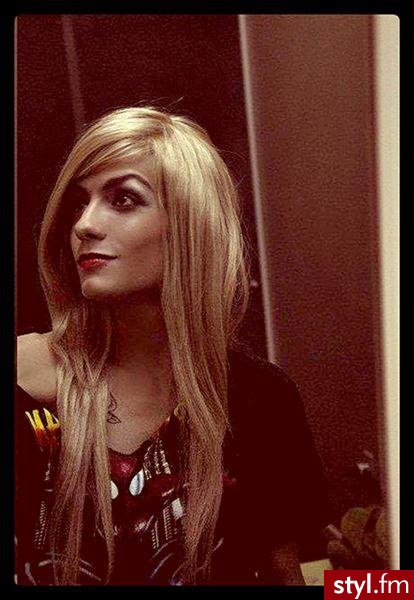 Blond Rozpuszczone Proste z grzywką Na co dzień Długie Fryzury