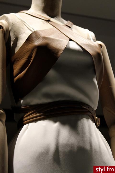 Sukienki Moda