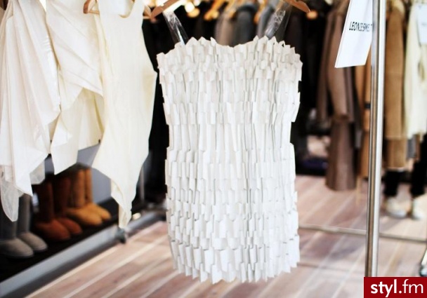 Sukienki Moda