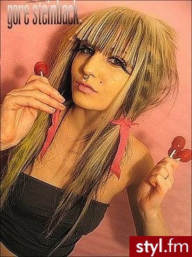Średnie Fryzury