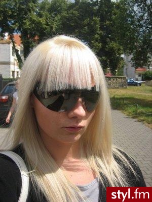 Średnie Fryzury
