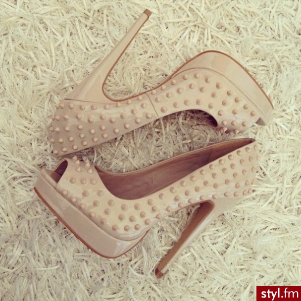 Szpilki Buty Moda