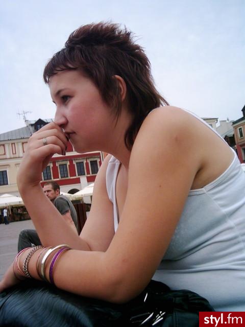 :) - EMO Alternatywne Średnie Fryzury