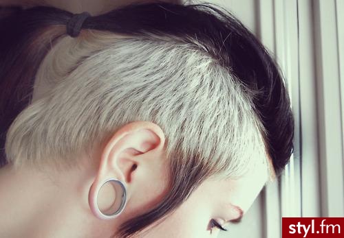 Blond Punk Rock Alternatywne Krótkie Fryzury