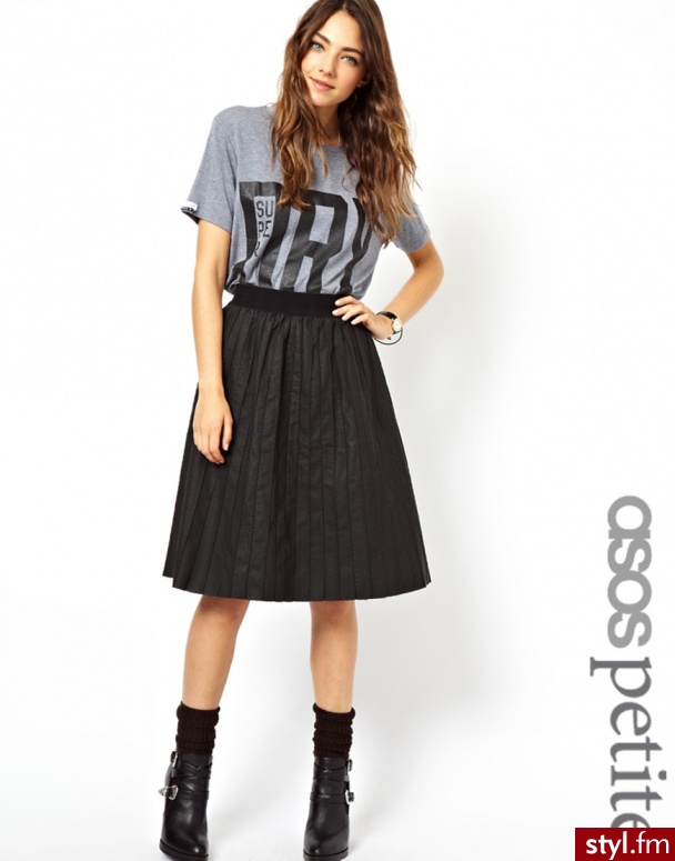 http://tiny.pl/q546k - Średnie Spódnice Moda