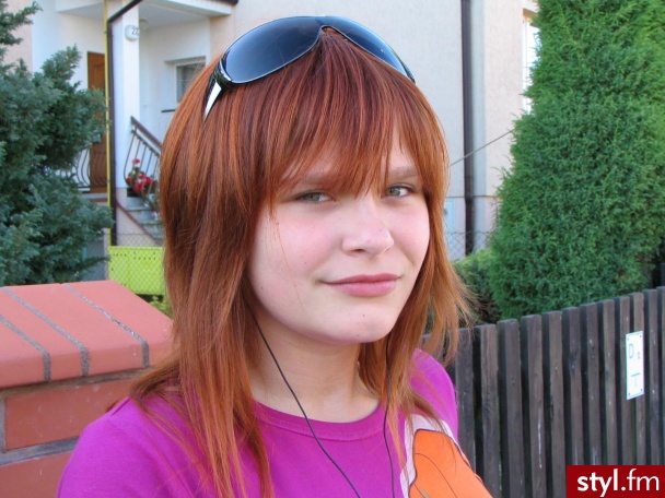 Średnie Fryzury