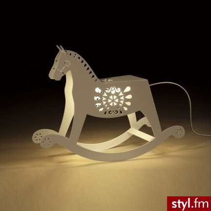 Lampa stołowa Patataj 

Pięna lampa stołowa o folklorystycznym designie

Folk z przymrużeniem oka.

Ta lampa stołowa to doskonała dekoracja pokoju dziecięcego lub wnętrza z bardzo modnymi obecnie elementami folk. - Wnętrza