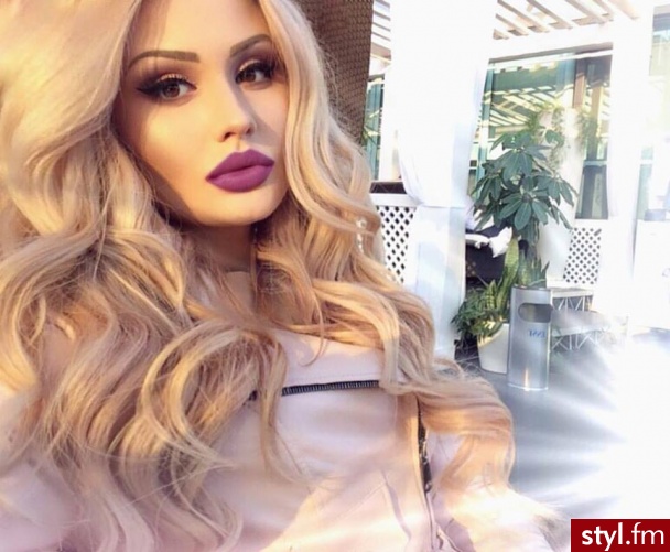 Blond Rozpuszczone Kręcone Na co dzień Długie Fryzury