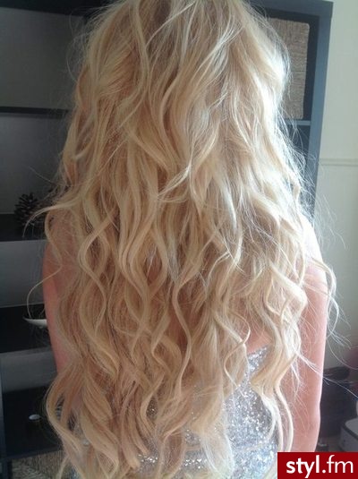 Blond Rozpuszczone Kręcone Na co dzień Długie Fryzury