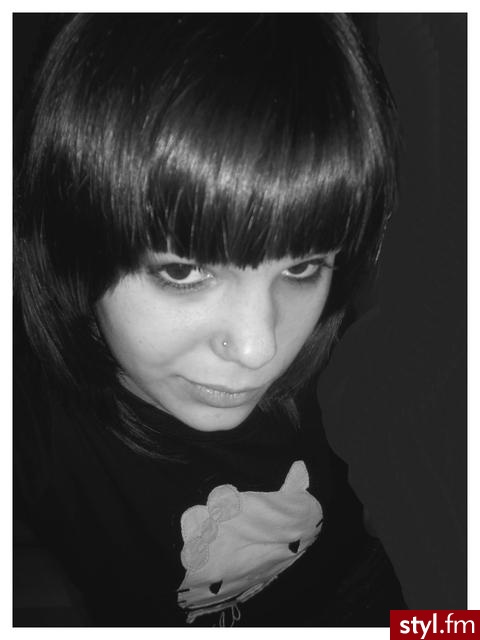 Średnie Fryzury