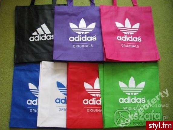 kocham je!
osobiście Mi się podoba różowa & granatowa . - Pozostałe Torebki Moda