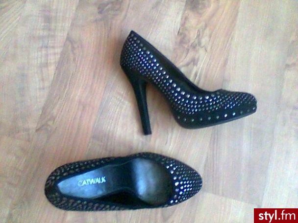 Moje nowe. Moje nowe z Deichmann 
12cm :)
uwielbiam je, wyglądają bardzo luksusowo i elegancko - Pozostałe Buty Moda