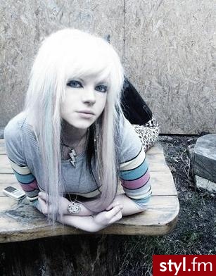 EMO Alternatywne Średnie Fryzury