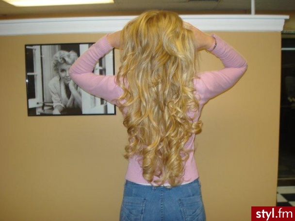 Blond Rozpuszczone Kręcone Na co dzień Długie Fryzury