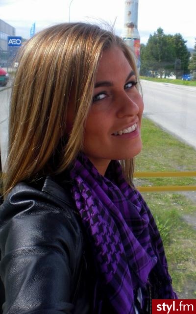 Średnie Fryzury