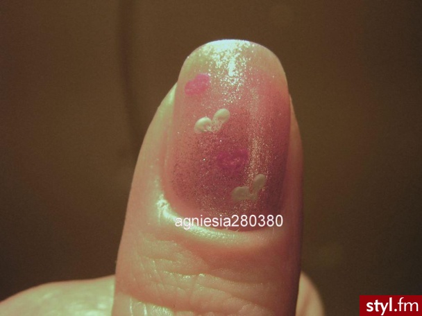 Autor: agniesia280380 serduszka. Autor: <b>agniesia280380</b><br /> - Paznokcie