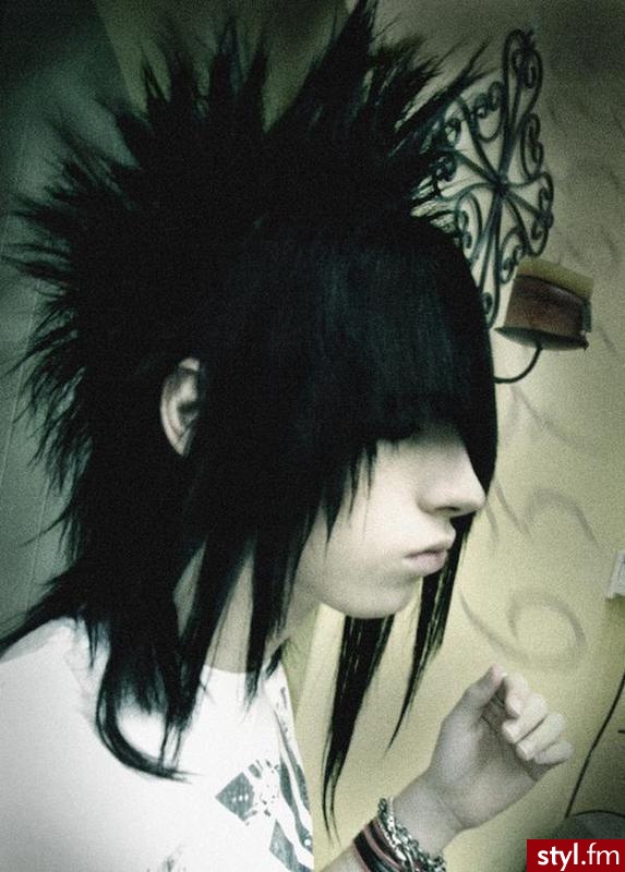 (\",) - EMO Alternatywne Średnie Fryzury