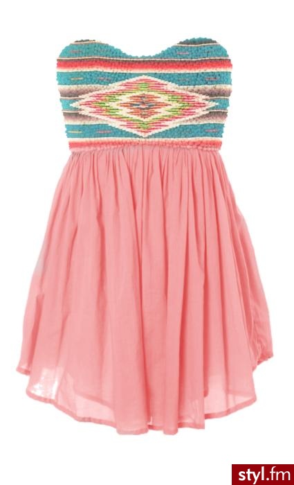 Sukienki Moda