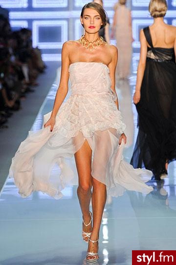 Sukienki Moda