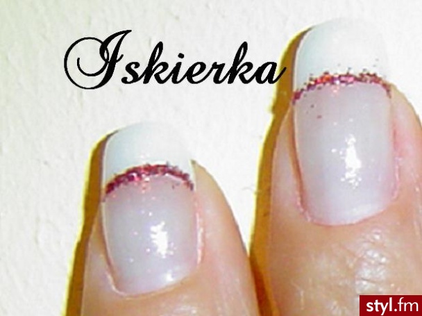 Autor: Iskierka paseczki. Autor: <b>Iskierka</b><br /> - Paznokcie