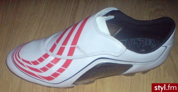 Adidas F30 Korki. Rozmiar: 43 1/3

Były używane jeden raz, okazały się za małe.

Są w bardzo dobrym stanie. - Misz-masz